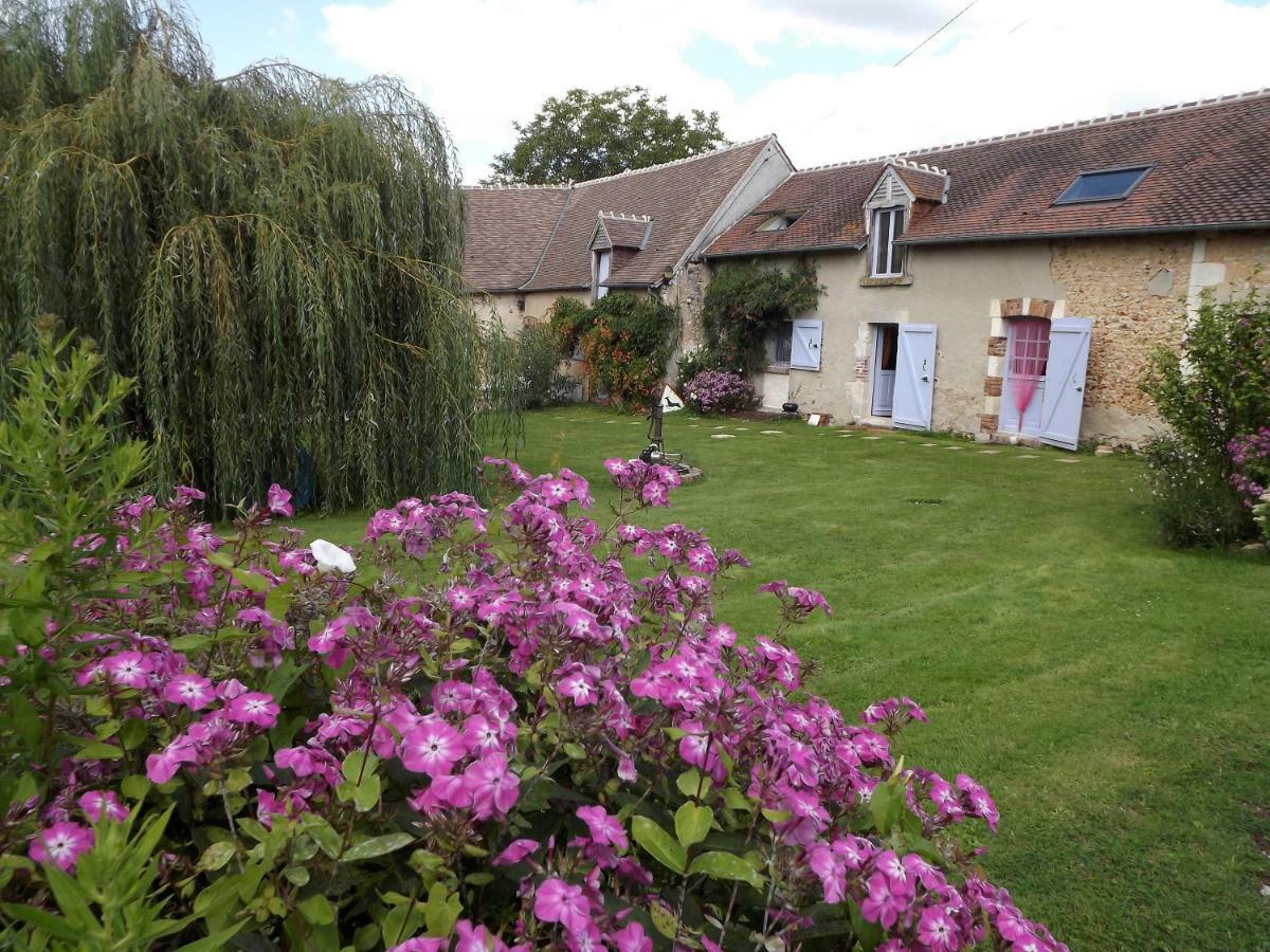 Les Anniquins Villa Ivoy-le-Pre Exterior photo